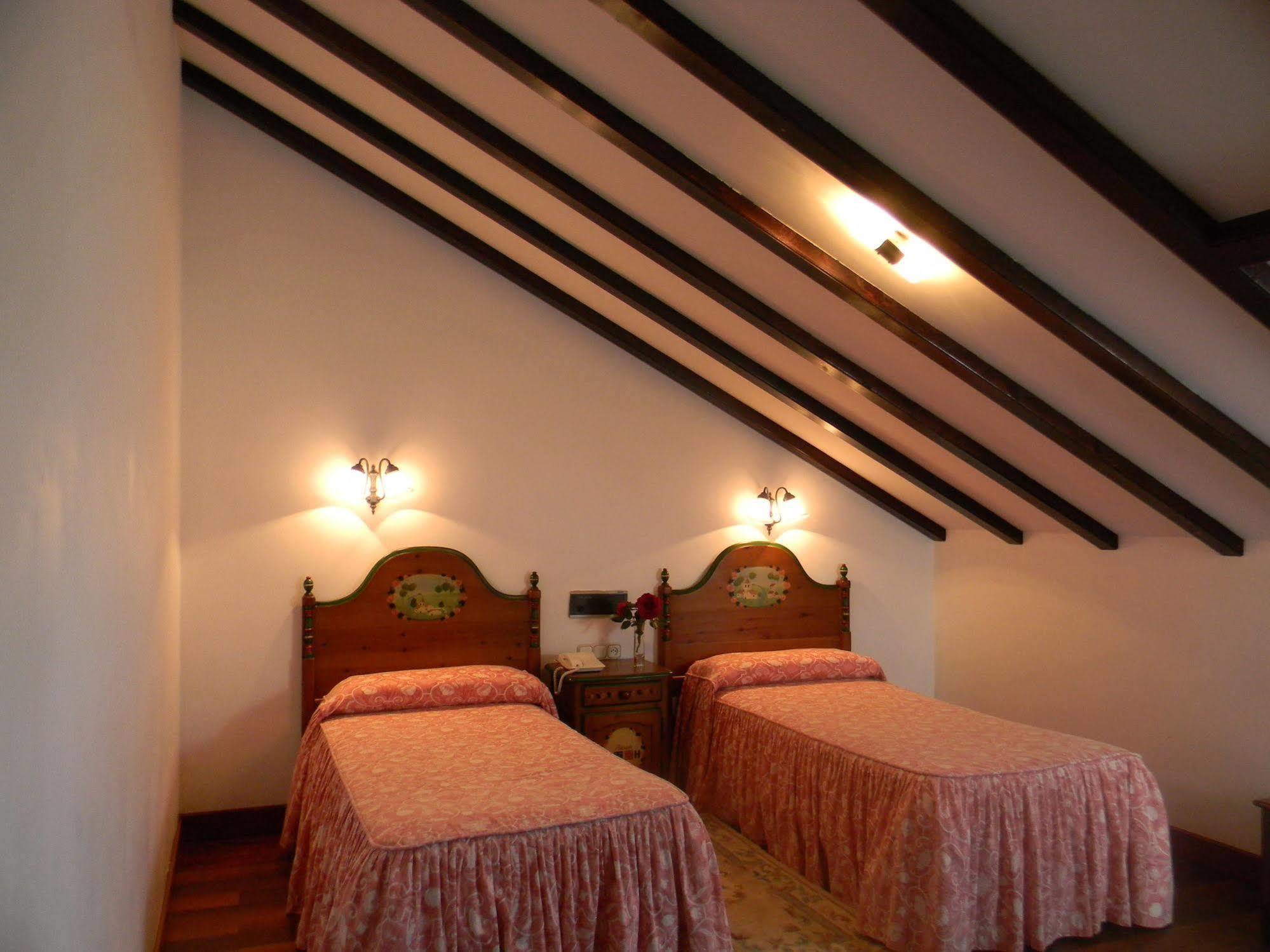 Отель Pazo Carrasqueira Кастрело Экстерьер фото